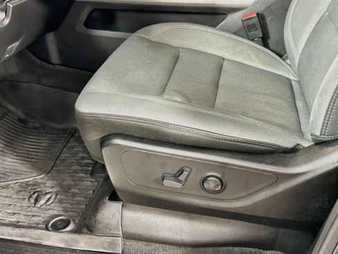 Certified 2023 RAM 1500 Big Horn AWD/4WD image 30