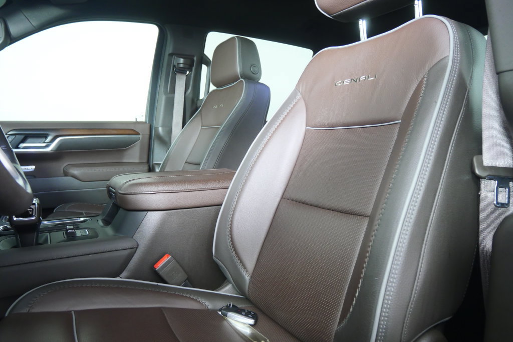 Used 2025 GMC Sierra 1500 Denali AWD/4WD image 15