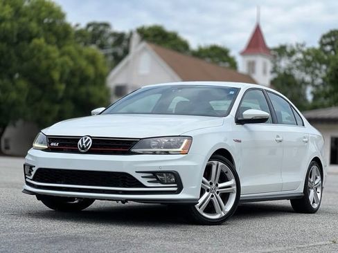 Used 2017 Volkswagen Jetta GLI FWD image 1