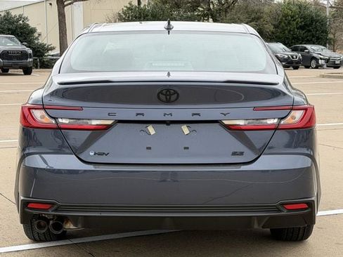 New 2026 Toyota Camry SE image 5