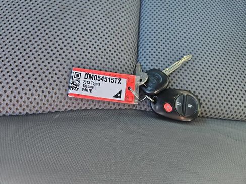 Used 2013 Toyota Tacoma 4x4 Double Cab w/ TRD Sport Pkg image 20