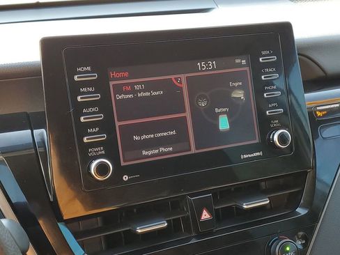 Used 2022 Toyota Camry LE image 18