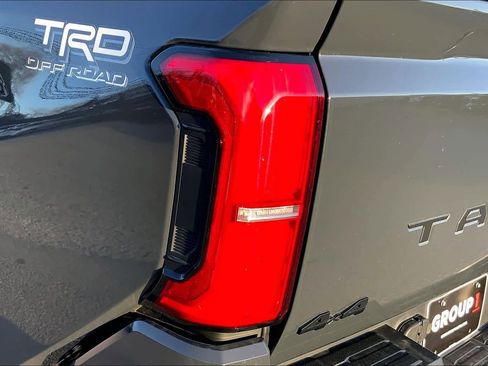 Used 2024 Toyota Tacoma TRD Off-Road image 27