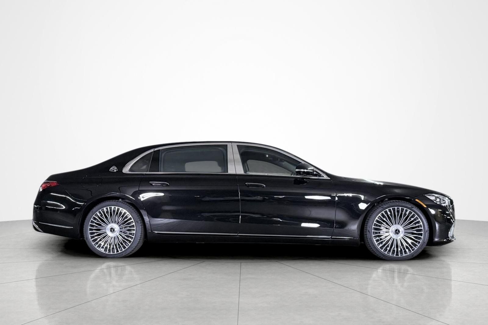 New 2026 Mercedes-Benz Maybach S 680 4MATIC image 6