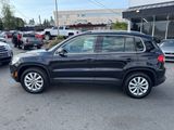 Used 2011 Volkswagen Tiguan SE image 2