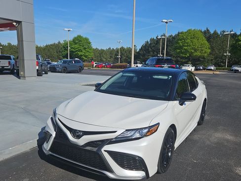 Used 2023 Toyota Camry XSE w/ Navigation Package image 2