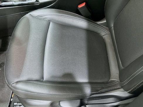 Used 2024 Buick Encore GX Sport Touring w/ Advanced Technology Package AWD/4WD image 19