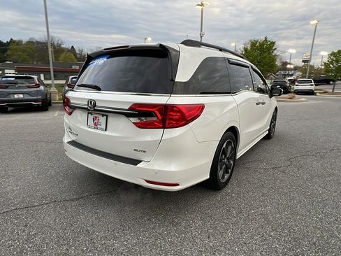 Used 2022 Honda Odyssey Elite image 4