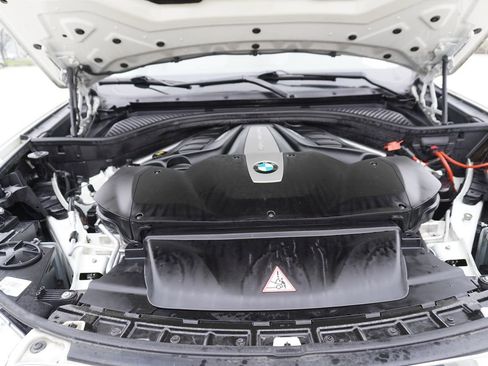 Used 2015 BMW X5 xDrive50i image 7