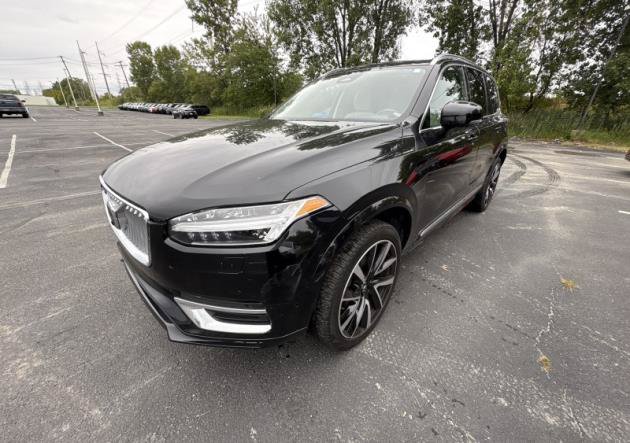Used 2024 Volvo XC90 B6 Plus w/ Protection Package Premier AWD/4WD image 3