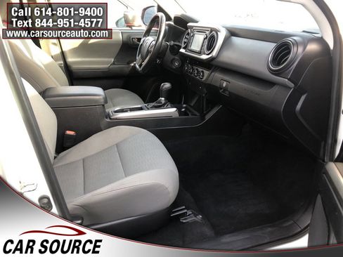 Used 2016 Toyota Tacoma SR5 image 16