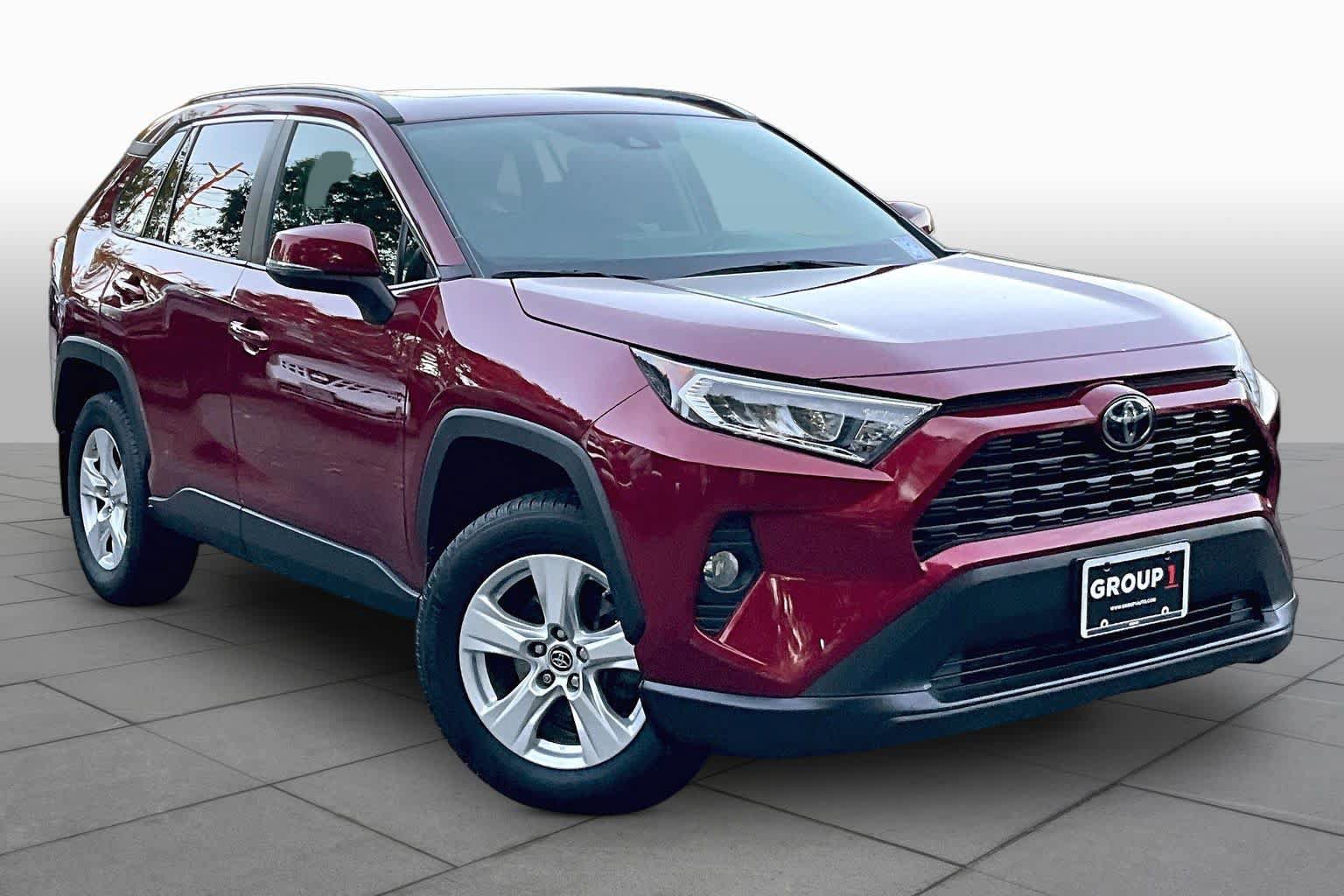 Certified 2019 Toyota RAV4 XLE AWD/4WD image 3
