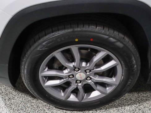 Used 2023 GMC Terrain SLT AWD/4WD image 11