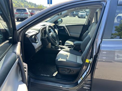 Used 2015 Toyota RAV4 Limited w/ Technology Package AWD/4WD image 13