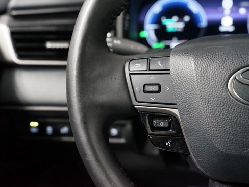 Used 2025 Toyota Camry XSE image 14