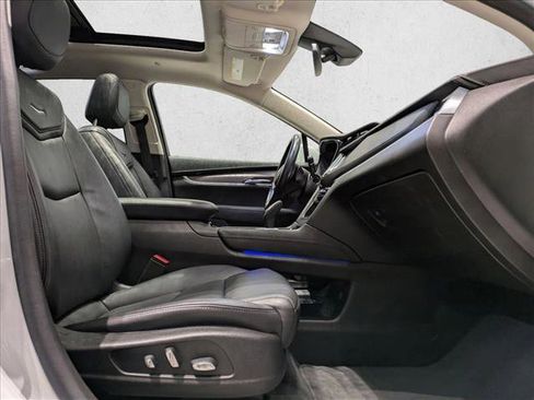 Used 2018 Cadillac XT5 Luxury w/ Driver Awareness Package image 22