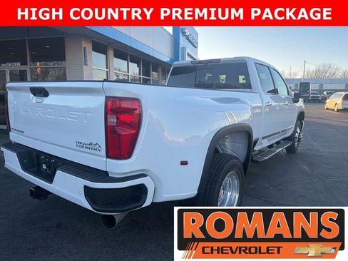 New 2026 Chevrolet Silverado 3500 High Country w/ High Country Premium Package AWD/4WD image 3