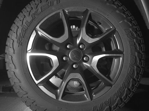 Used 2025 Jeep Compass Trailhawk AWD/4WD image 15