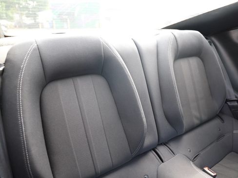 Used 2019 Ford Mustang Coupe RWD image 27