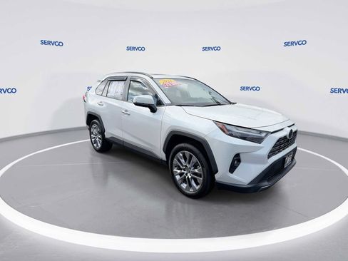 Used 2022 Toyota RAV4 Limited FWD image 2