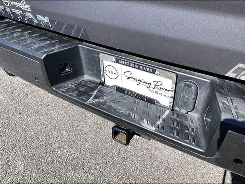 Used 2024 Nissan Titan SV w/ SV Convenience Package image 22