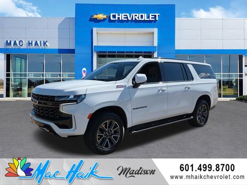 Used 2023 Chevrolet Suburban Z71 w/ Luxury Package image 1