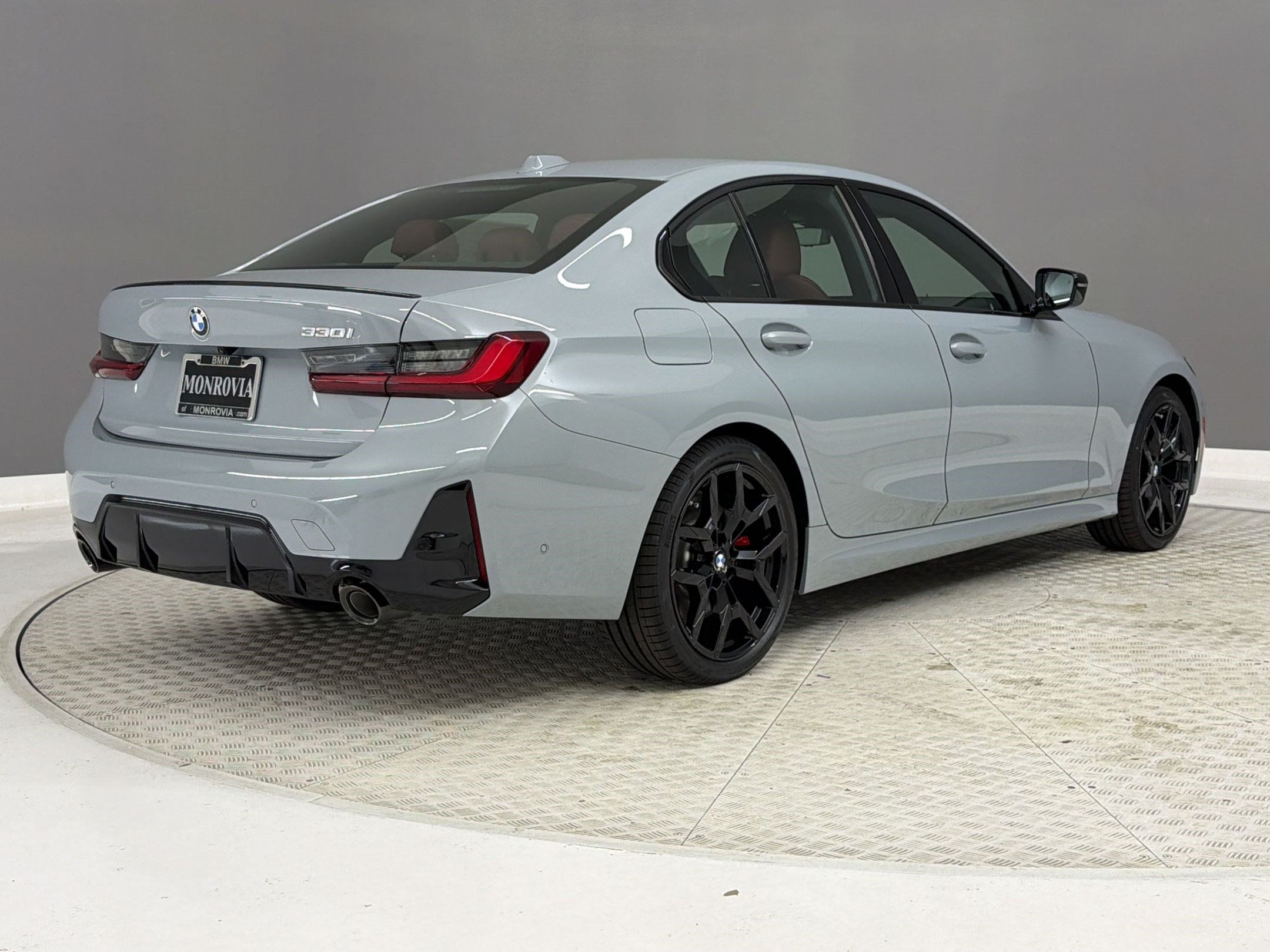 New 2026 BMW 330i Sedan w/ M Sport Package RWD image 9