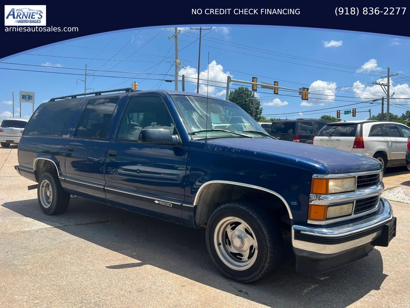 Used 1997 Chevrolet Suburban 2WD w/ Preferred Equipment Group 2 image 4