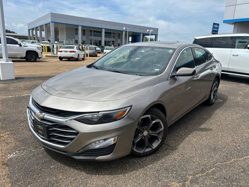 Used 2024 Chevrolet Malibu LT FWD image 17