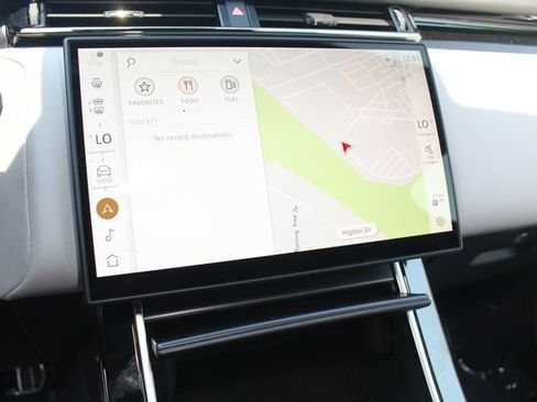 New 2026 Land Rover Range Rover Velar Dynamic SE image 16