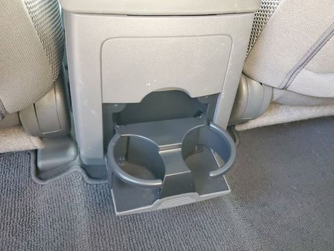 Used 2021 Nissan Frontier SV w/ Midnight Edition Floor Mats image 16