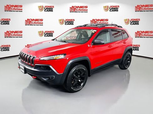 Used 2017 Jeep Cherokee Trailhawk w/ Comfort/Convenience Group image 14