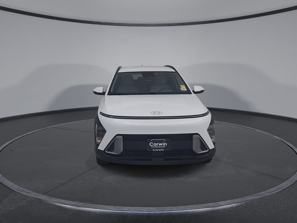 Used 2025 Hyundai Kona SEL FWD image 5