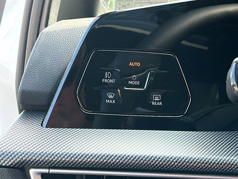 Used 2025 Volkswagen GTI Autobahn FWD image 15