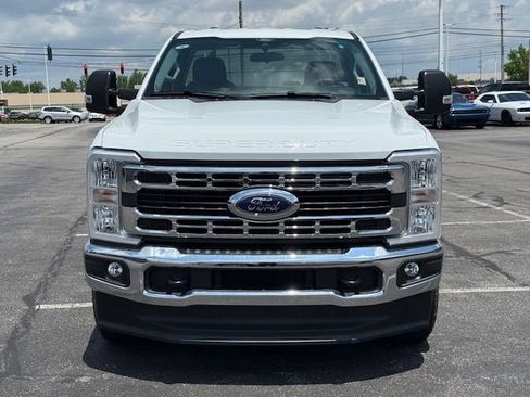 New 2025 Ford F350 XLT image 10