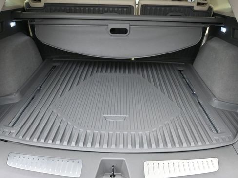 New 2025 Cadillac XT5 Premium Luxury w/ LPO, Floor Liner Package image 15