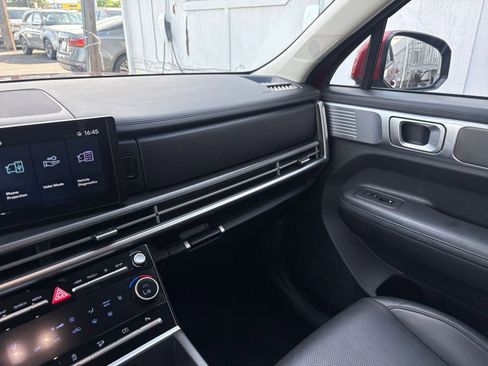 Used 2025 Hyundai Santa Fe SEL FWD image 39