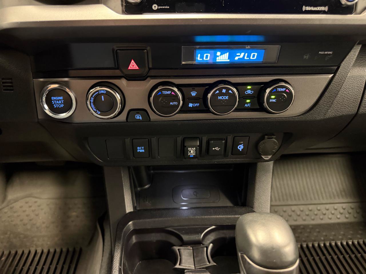 Used 2021 Toyota Tacoma TRD Off-Road AWD/4WD image 20