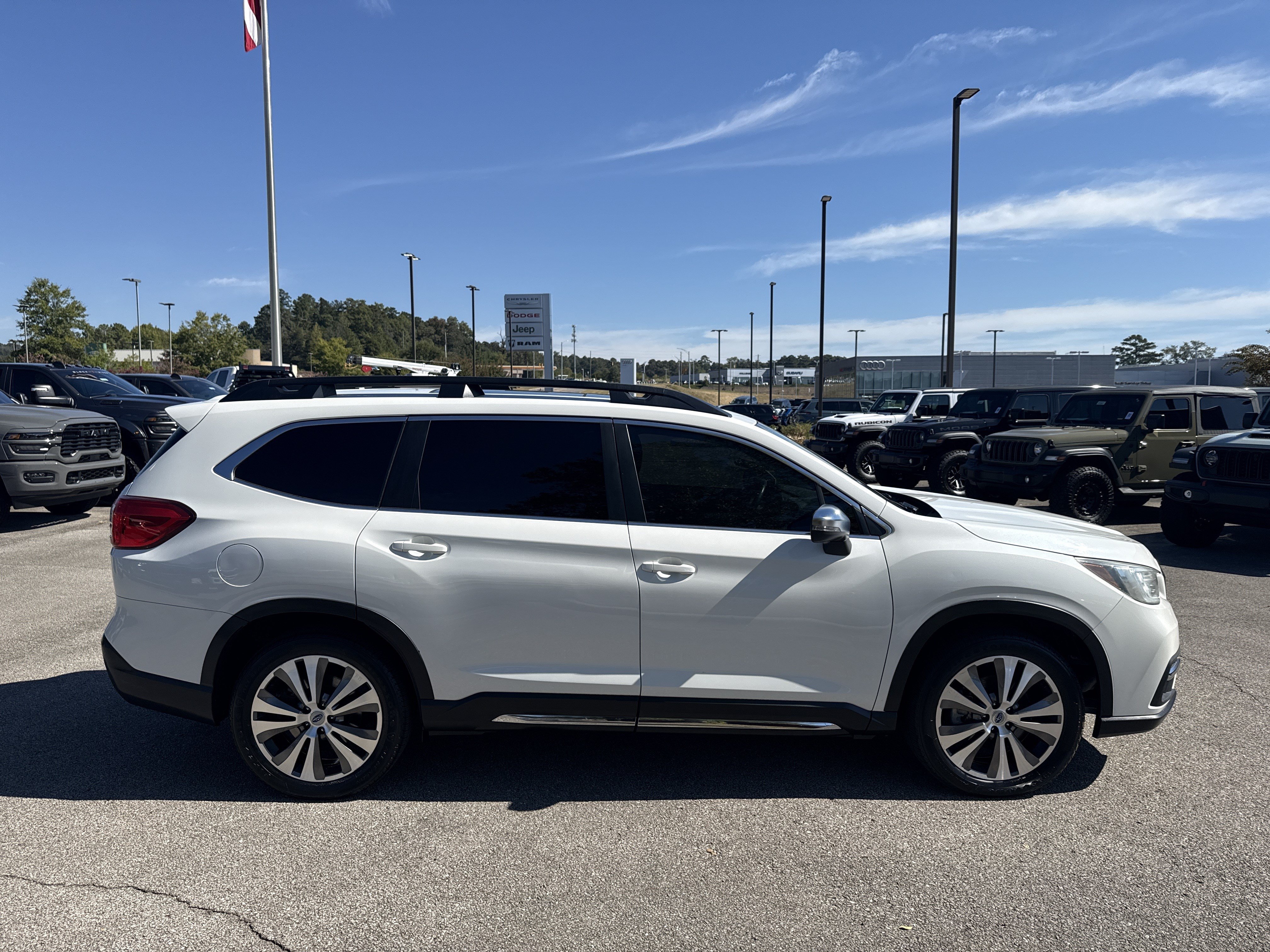 Used 2019 Subaru Ascent Limited AWD/4WD image 8