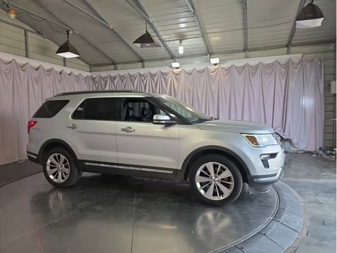 Used 2019 Ford Explorer Limited w/ Class III Trailer Tow Package image 7
