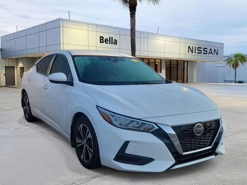 Used 2021 Nissan Sentra SV image 3