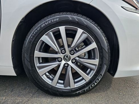 Used 2019 Lexus ES 300h 300h image 28