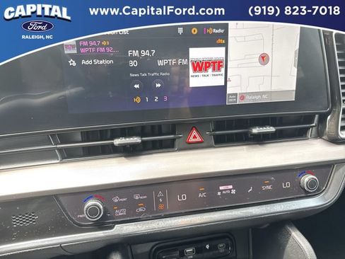 Used 2025 Kia Sportage EX w/ Premium Package FWD image 27