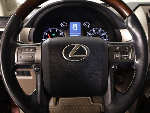 Used 2015 Lexus GX 460 w/ Premium Package image 3