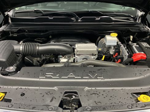 Used 2022 RAM 1500 Laramie AWD/4WD image 26
