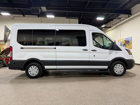 Used 2015 Ford Transit 250 148 Medium Roof image 5