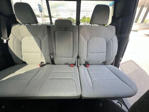 Used 2023 RAM 1500 Big Horn AWD/4WD image 16