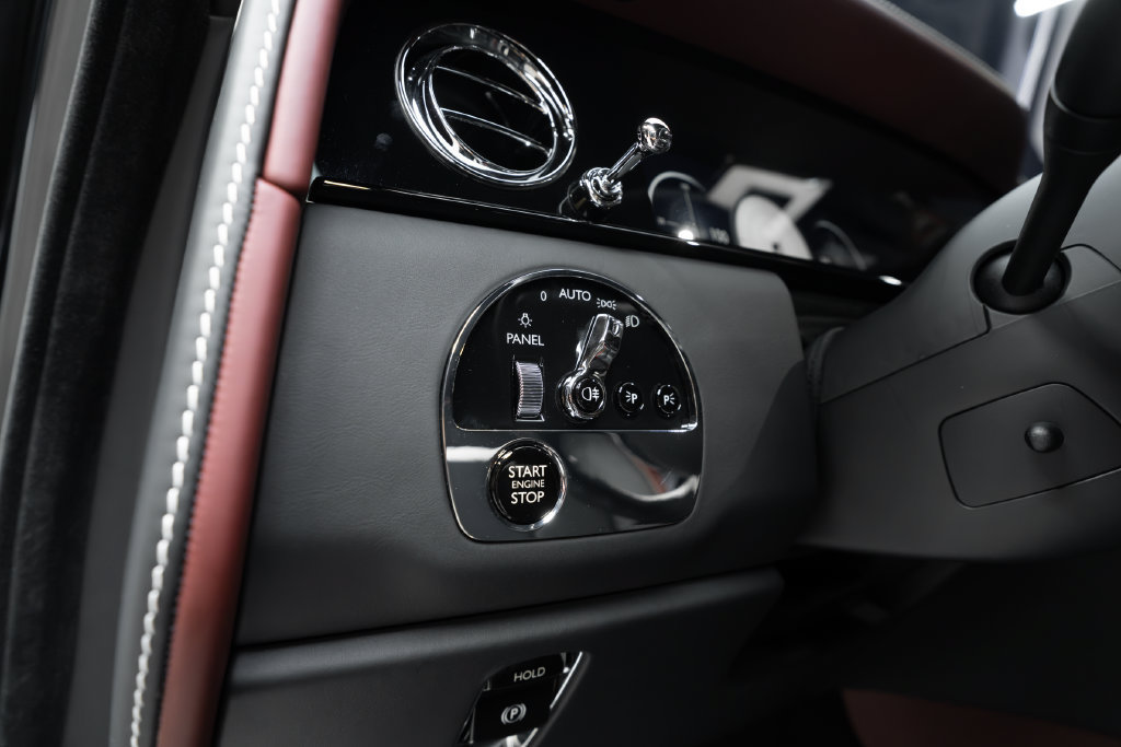 Used 2026 Rolls-Royce Cullinan AWD/4WD image 29