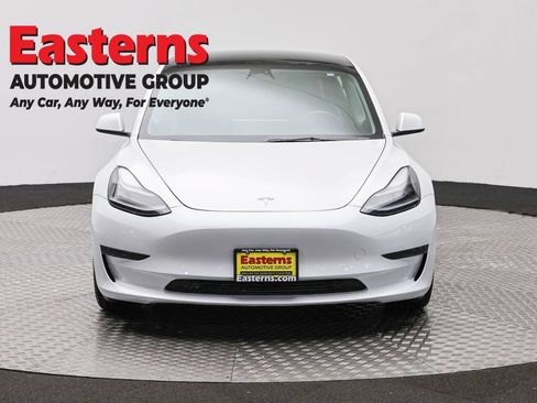 Used 2023 Tesla Model 3 Standard Range RWD image 2