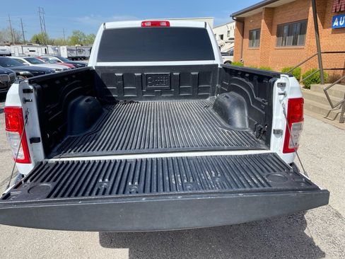 Used 2023 RAM 2500 Big Horn w/ Level 1 Equipment Group image 10